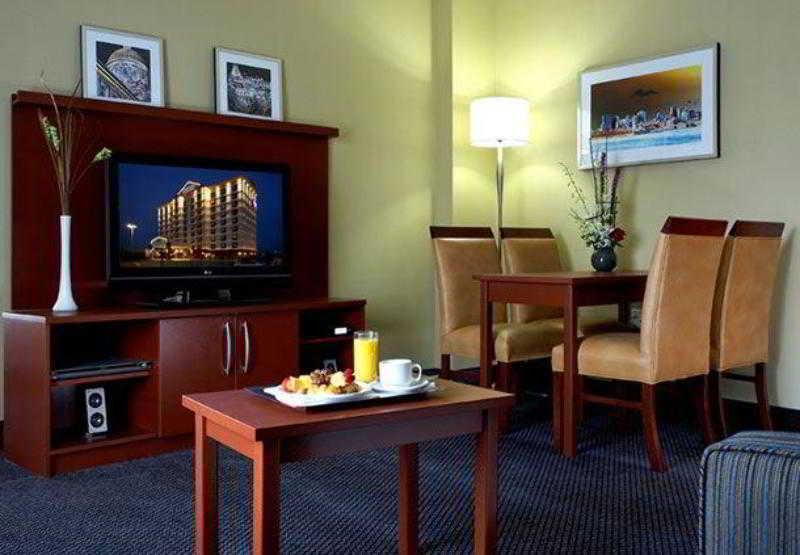 蒙特利尔机场费尔菲尔德万豪套房酒店 多尔瓦勒 客房 照片